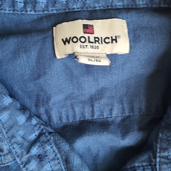 SALE!! Woolrich Short Sleeve Button Down Shirt - Picture 2 of 3